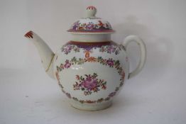 Lowestoft porcelain tea pot, circa 1780, decorated with a Curtis design of flowers (spout and handle