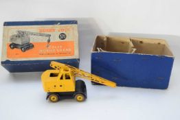 Die-cast Dinky toy circa 1950s, Coles Mobile Crane no 571 in original box (play worn)