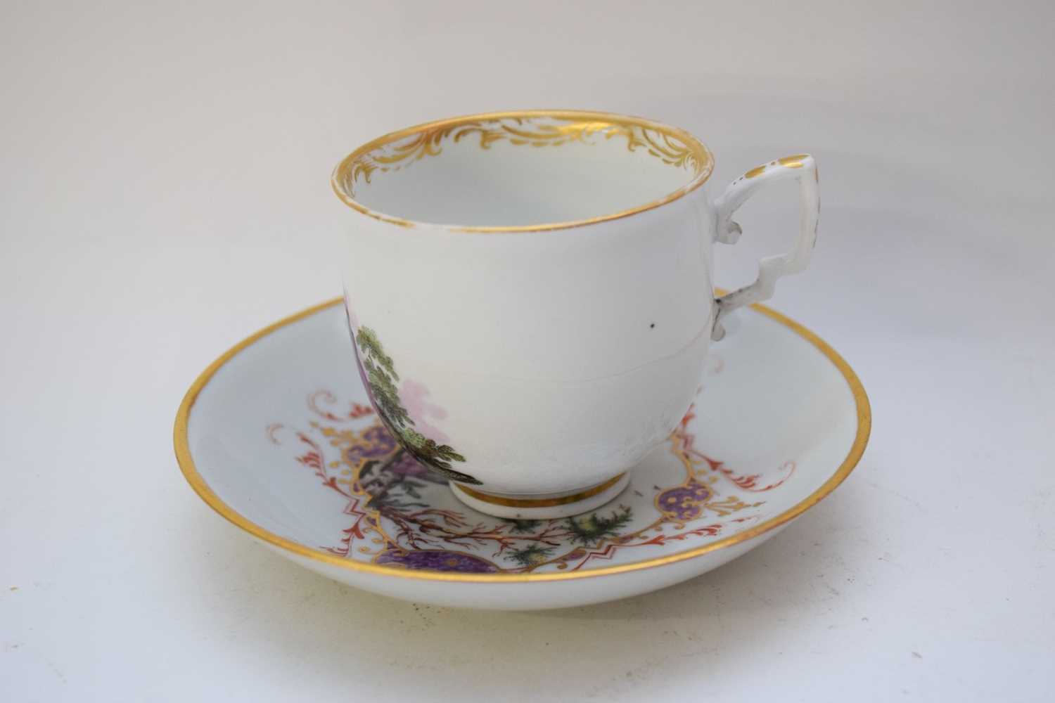 Vienna porcelain cup with Tau handle and a Samson saucer - Image 3 of 4