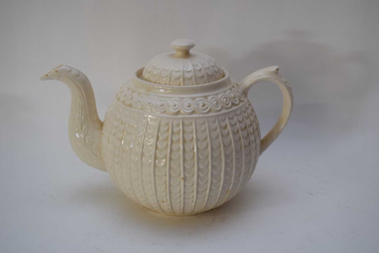 White pottery Queens ware type tea pot - Image 4 of 6