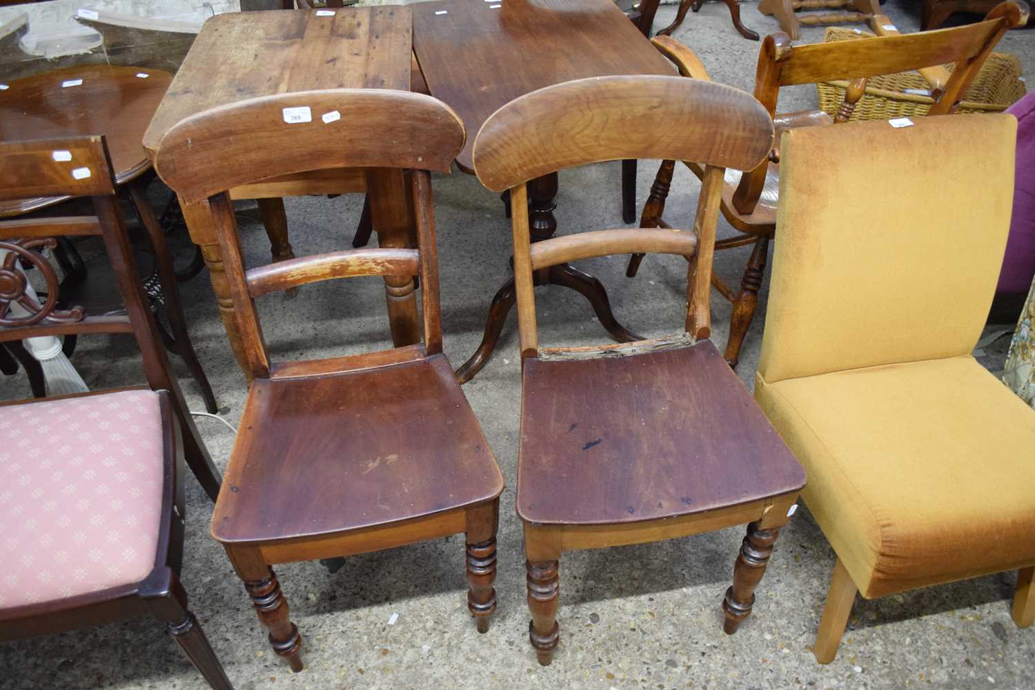 PAIR OF VICTORIAN BEECH AND MAHOGANY BAR BACK DINING CHAIRS