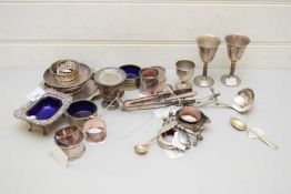 COLLECTION OF SILVER PLATED WARES TO INCLUDE NAPKIN RINGS, SMALL GOBLETS, CRUET ITEMS ETC