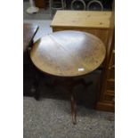 19TH CENTURY ELM AND OAK PEDESTAL TABLE WITH TRIPOD BASE, 64CM DIAM