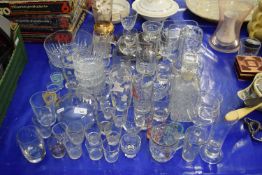 LARGE COLLECTION VARIOUS DRINKING GLASSES, DECANTERS ETC