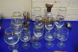 MIXED LOT VARIOUS CLEAR DRINKING GLASSES, DECANTER ETC