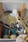 MIXED LOT OF WARES TO INCLUDE KITCHEN SCALES, MUGS, TEA WARES ETC