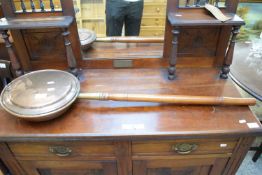 VICTORIAN COPPER BED WARMING PAN ON TURNED WOODEN HANDLE, 100CM LONG