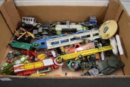 BOX OF VARIOUS CORGI AND OTHER DIE-CAST VEHICLES, DINKY SUPERTOYS TANKS, A DINKY MAJOR CARRIMORE CAR