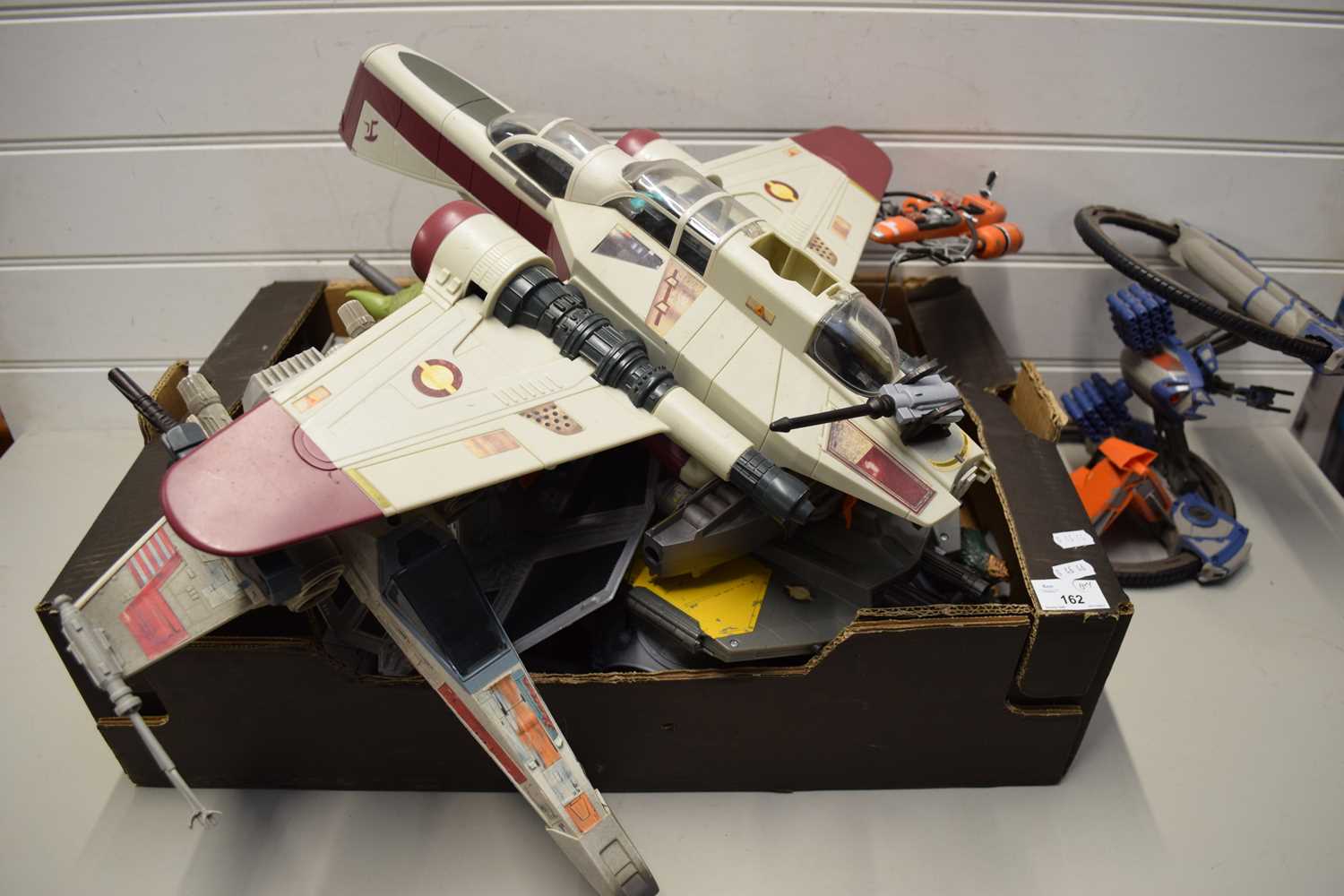 VARIOUS STAR WARS TOYS