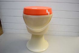 RETRO PLASTIC FITTED SEWING BOX IN THE FORM OF A STOOL