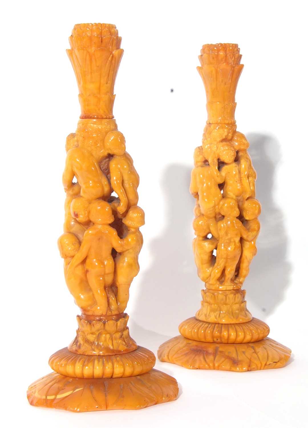 Pair of mid 19th century natural Baltic amber candlesticks (possibly German), having Corinthian - Image 8 of 16