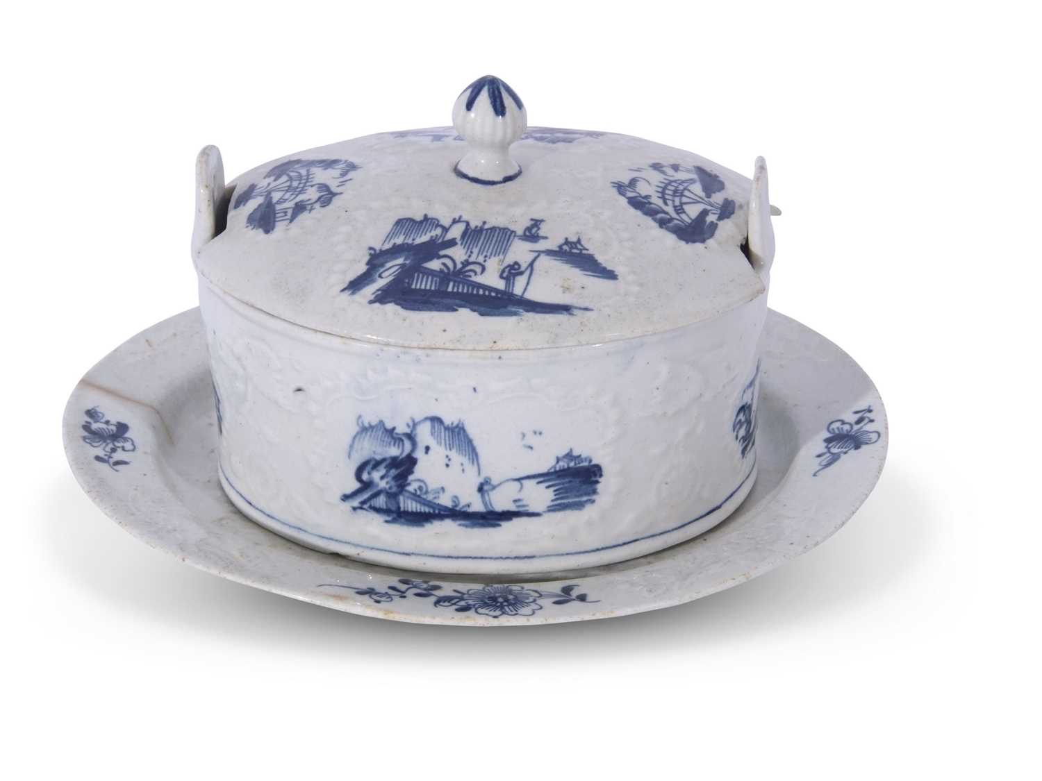 Lowestoft porcelain butter tub, cover and stand circa 1765, the tub moulded with flowers enclosing
