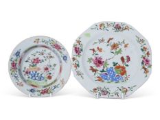 Octagonal Chinese porcelain plate and small bowl, Wucai decoration Yongzheng/early Qianlong