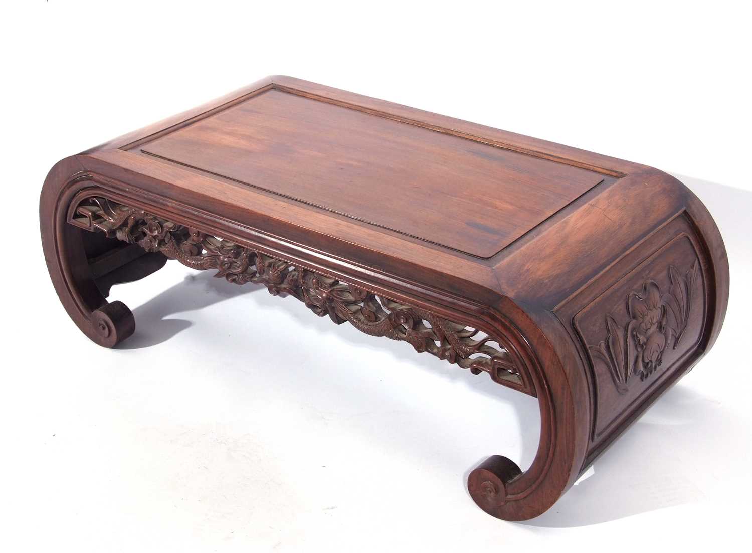 Chinese hardwood low table with swept incurving ends decorated with carved and fretwork detail, 33 x - Image 3 of 5