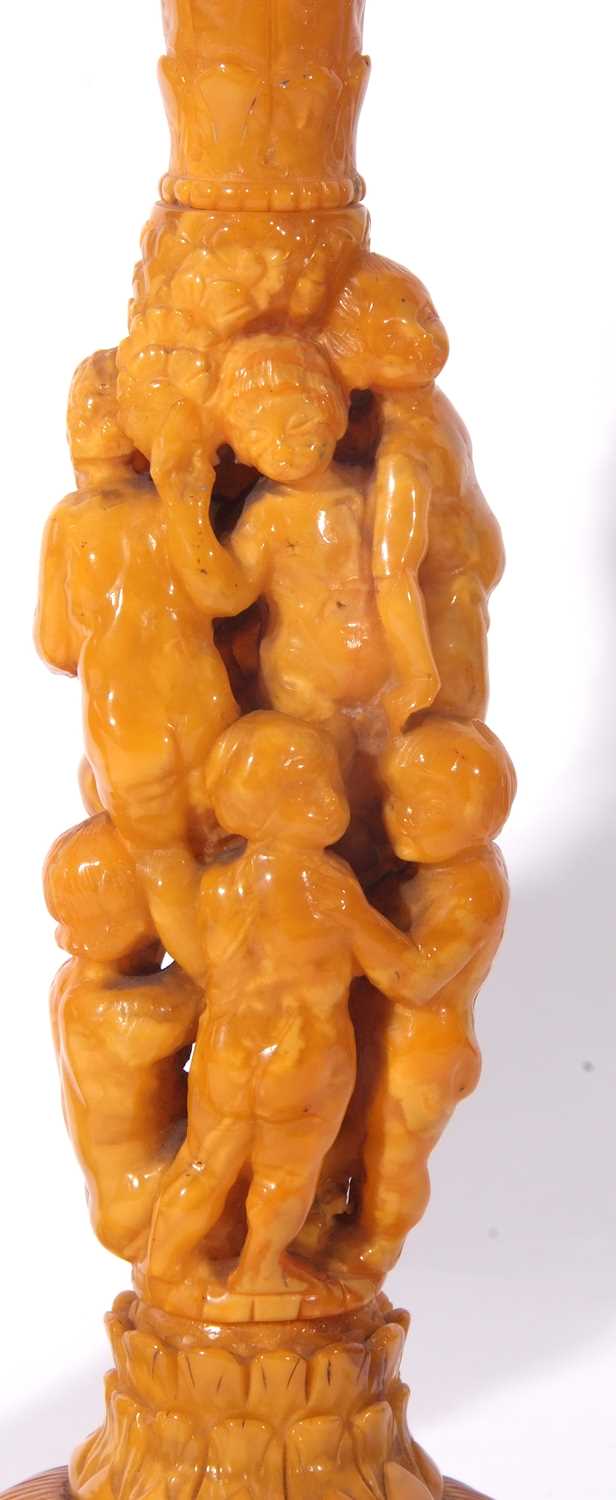 Pair of mid 19th century natural Baltic amber candlesticks (possibly German), having Corinthian - Image 13 of 16