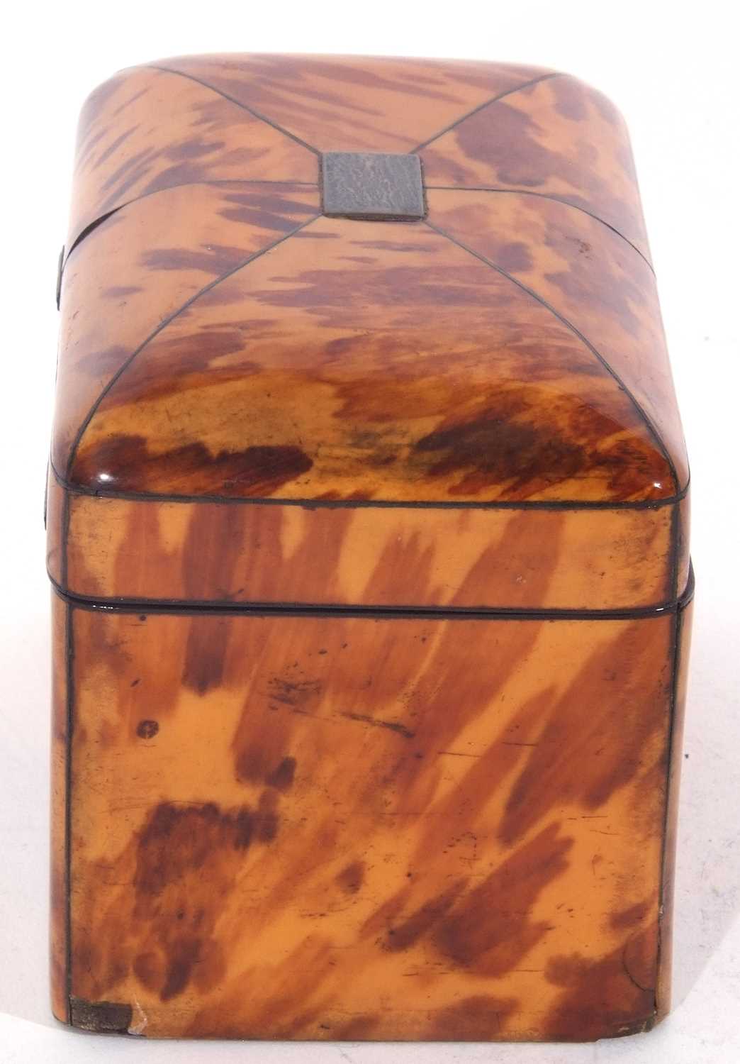 Mid-19th century tortoiseshell veneered tea caddy with pewter divisional inlays, the lid opening - Image 5 of 11