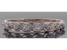 Diamond set hinged bracelet, featuring seven round graduated Victorian cut diamonds, 3.0ct approx,