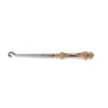 Rare hallmarked 9ct gold handled and steel button hook, 12cm long, the handle hallmarked