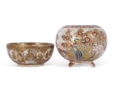 Satsuma bowl with typical gilt decoration, the interior with a dragon, exterior with Japanese