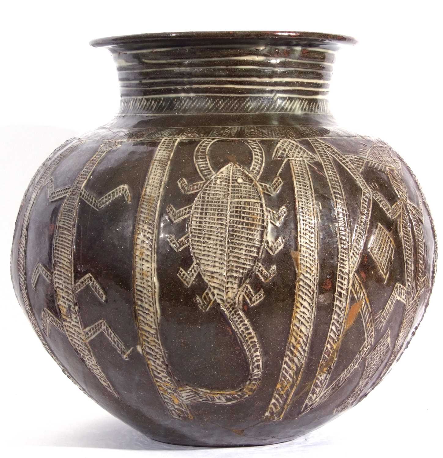 Large water pot by Ladi Kwali (Nigerian circa 1925-1984), the pot with incised designs of birds, - Image 2 of 6