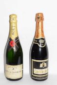 1 bt NV Moet Brut Imperial Champagne; t/w 1 bt NV Castillo de Oro Sparkling (2)Condition report: 1