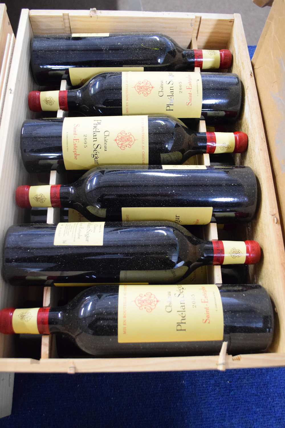 12 bt Ch Phelan Segur St Estephe 2005 in wooden case