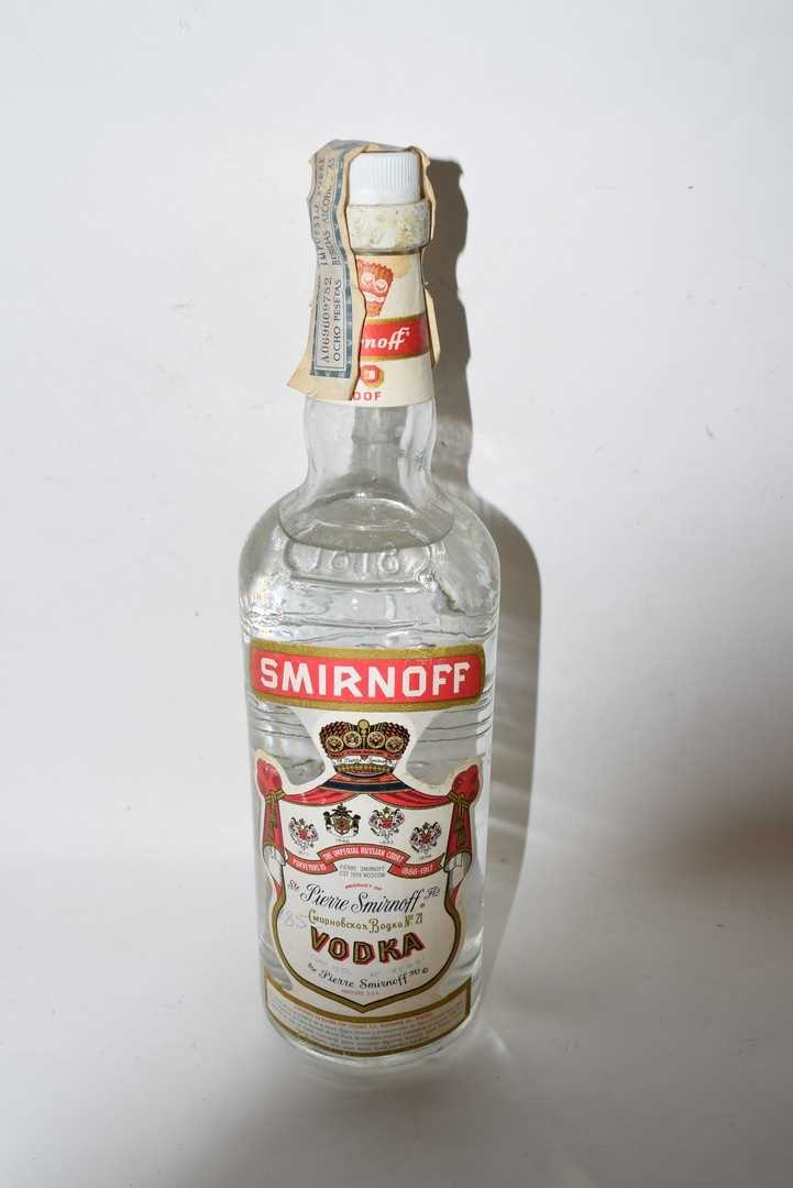 1 bt Smirnoff Vodka - 40°