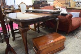 EDWARDIAN CABRIOLE LEGGED EXTENDING DINING TABLE