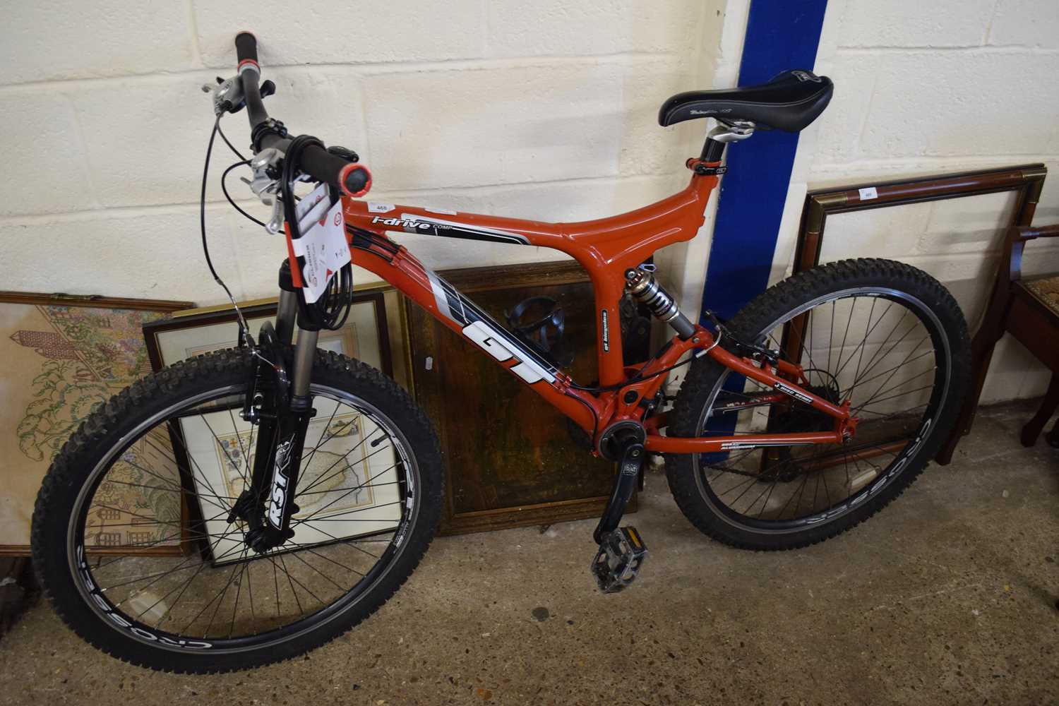 GT GENTS MOUNTAIN BIKE