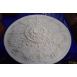LARGE PLASTERWORK CEILING ROSE DECORATED WITH FLORAL DETAIL (A/F)