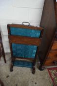 VICTORIAN MAHOGANY FIRE SCREEN WITH PULL OUT SECTION, 90CM HIGH