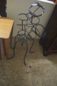 WIRE WORK PLANT POT STAND