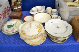 QTY OF VARIOUS CERAMICS INCLUDING TUREENS ETC