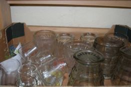 BOX OF MIXED DRINKING GLASSES