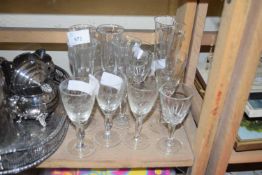 COLLECTION OF VARIOUS CLEAR DRINKING GLASSES