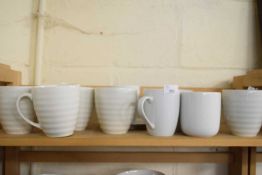 QTY OF VARIOUS MODERN CERAMIC MUGS