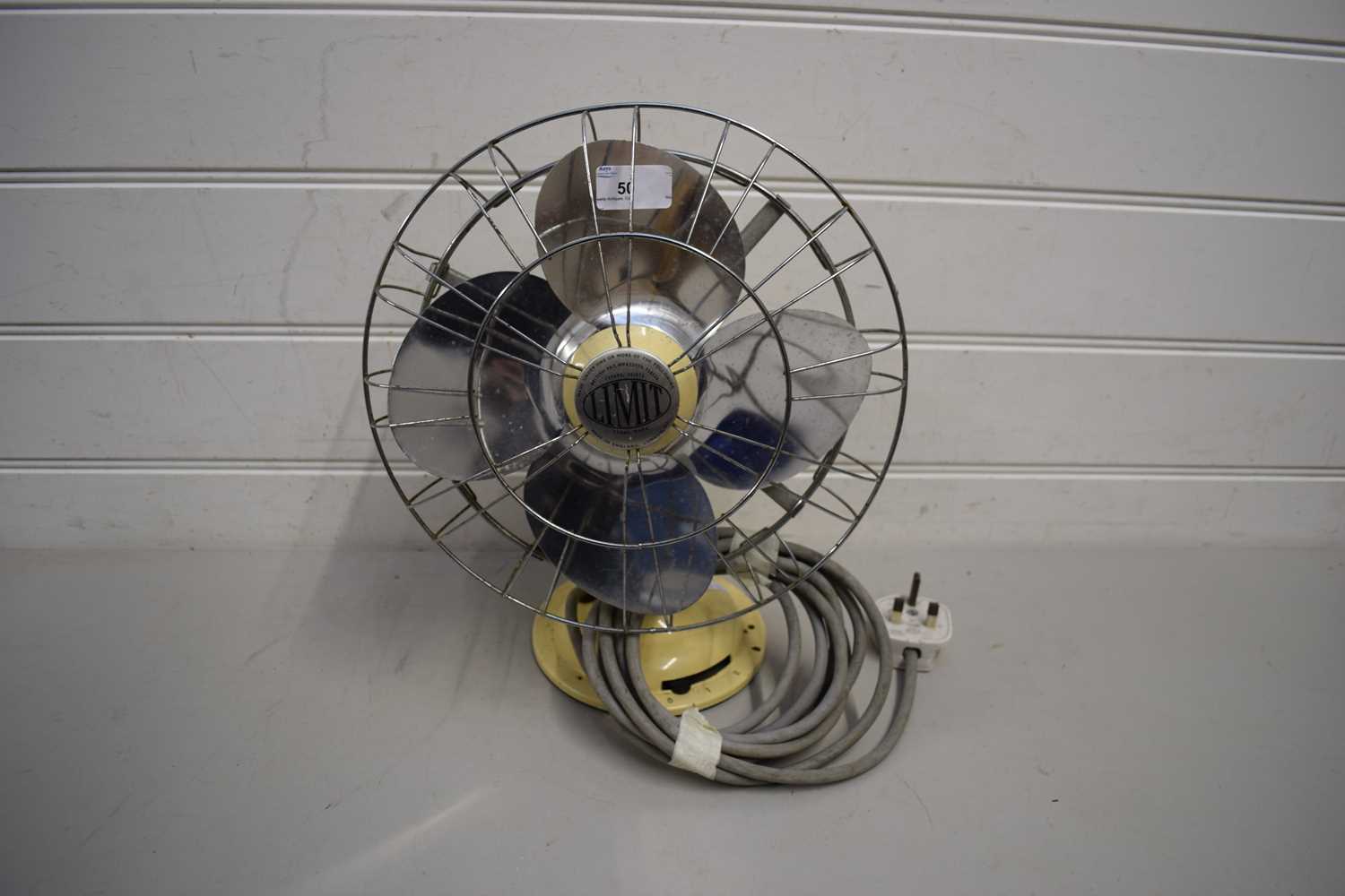 RETRO LIMIT DESK FAN