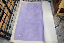 MODERN FLOOR RUG WITH LILAC CENTRE SURROUNDED BY PALE BORDER, 150CM WIDE