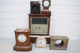 MIXED LOT VARIOUS MANTEL CLOCKS AND CLOCK CASES