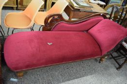 VICTORIAN RED UPHOLSTERED CHAISE LONGUE WITH SCROLLED BACK