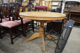 MODERN PINE PEDESTAL DINING TABLE WITH CIRCULAR TOP, TOP 105CM DIAM