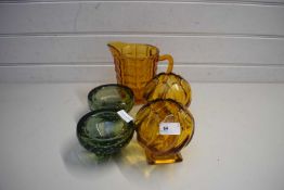 MIXED LOT PAIR OF WHITEFRIARS GLASS ASHTRAYS TOGETHER WITH GLASS VASES, AMBER GLASS JUG (5)