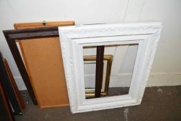 MIXED LOT OF PICTURE FRAMES
