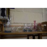 MIXED LOT OF GLASS WARES TO INCLUDE LEMONADE SET, SUNDAE DISHES ETC