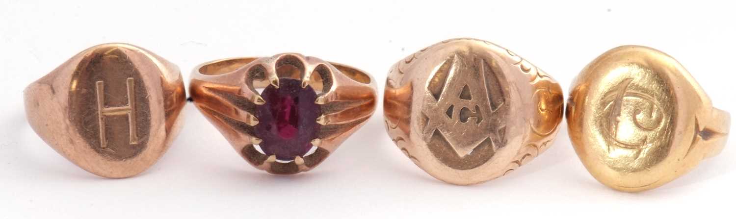 Mixed Lot: Masonic signet ring with a compass and ruler motif, unmarked, tests 9ct gold, a signet - Image 2 of 3