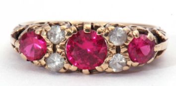 9ct gold paste set ring featuring three graduated pink coloured stones highlighted with four white