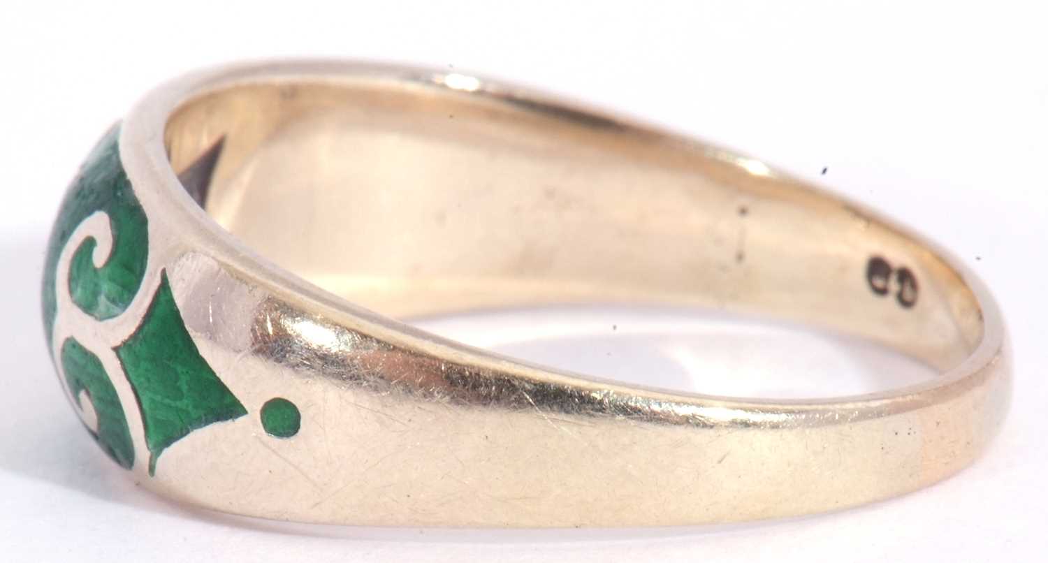 9ct gold green enamel and diamond ring centring a small diamond in a star engraved setting, within a - Image 3 of 7