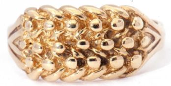 9ct gold Keeper ring, typical beaded design, size T/U, 5.4gms