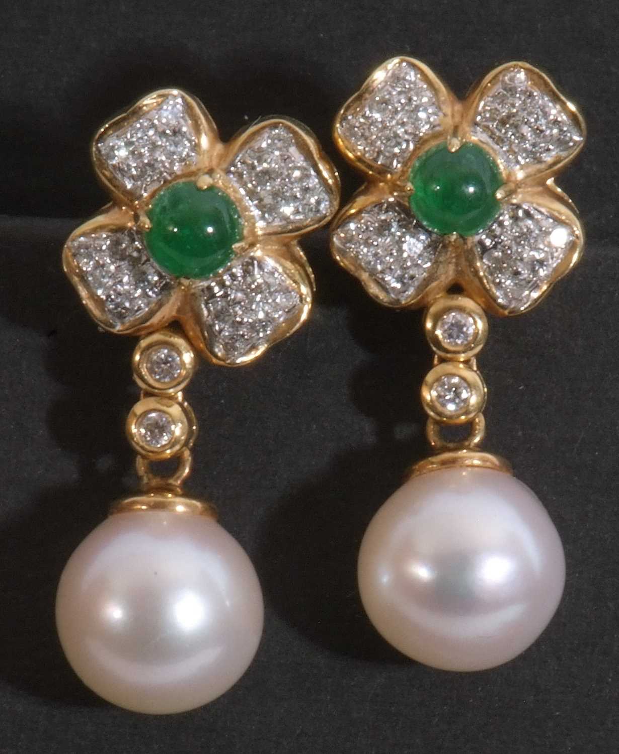 Pair of diamond, emerald and cultured pearl drop earrings, the flowerhead centring a small - Image 3 of 7