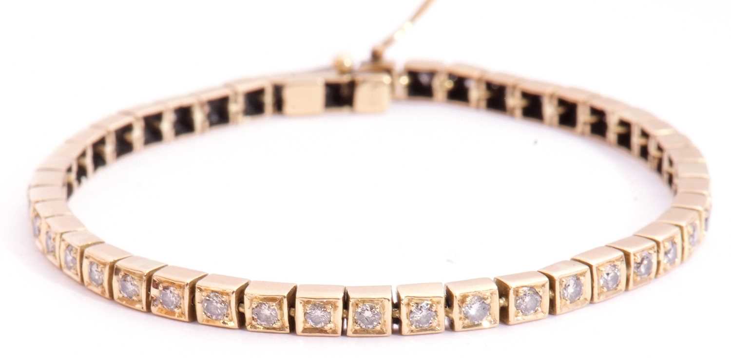 Diamond line bracelet featuring 45 small diamonds, individually claw set in articulated box - Image 3 of 7